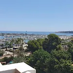 Jardines Del Puerto